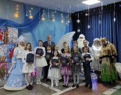 Губернаторские подарки