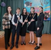 Лауреаты конкурса, преподаватель и концертмейстер