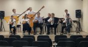 Участники ансамбля и руководители